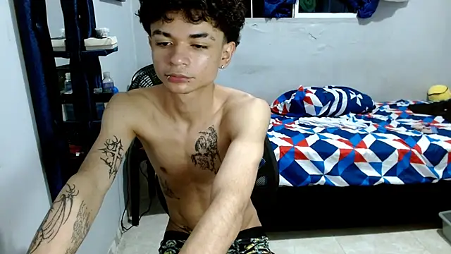 Snapshot of Lovebeng_ chatting on 02-11-25, 06:30 Lovebeng  online show from 02-11-25, 06:30