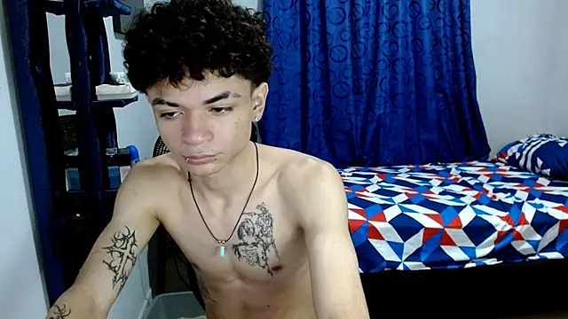 Snapshot of Lovebeng_ chatting on 02-12-25, 03:40 Lovebeng  online show from 02-12-25, 03:40