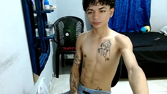 Snapshot of Lovebeng_ chatting on 03-12-25, 10:39 Lovebeng  online show from 03-12-25, 10:39