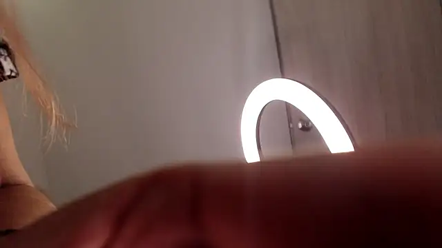 Snapshot of Little-Lucifer chatting on 11-26-25, 11:17 Little-Lucifer online show from 11-26-25, 11:17