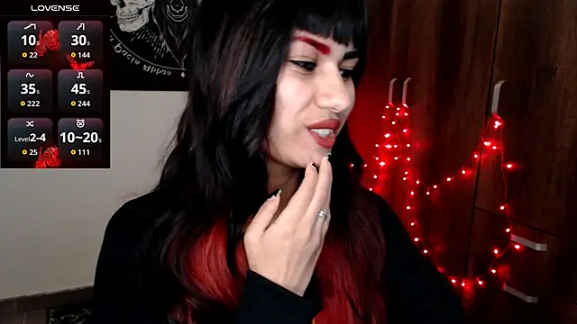 Snapshot of Little-Lucifer chatting on 02-13-26, 09:55 Little-Lucifer online show from 02-13-26, 09:55