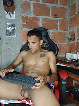 Snapshot of znajker chatting on 07-29-26, 03:15 znajker online show from 07-29-26, 03:15