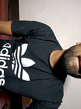 Snapshot of Fucker_boy_1 chatting on 03-18-25, 02:37 Fucker boy 1 online show from 03-18-25, 02:37