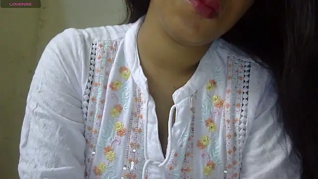 Preeti-Sexy online show from 04-30-26, 05:03