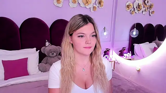 ZaraBloom online show from 12-05-25, 03:30