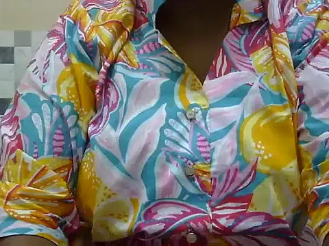 Snapshot of MONICA-LOVE chatting on 10-24-25, 02:02 MONICA-LOVE online show from 10-24-25, 02:02