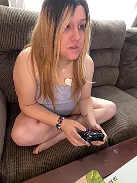 PuckBunny17 online show from 12-23-24, 04:17