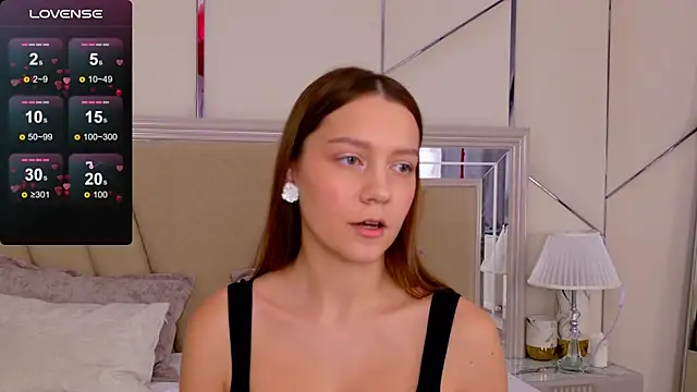 Snapshot of AliceBrayan chatting on 02-17-25, 11:44 AliceBrayan online show from 02-17-25, 11:44