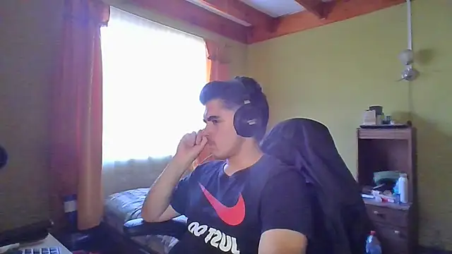 r paulo25 online show from 01-27-25, 05:58