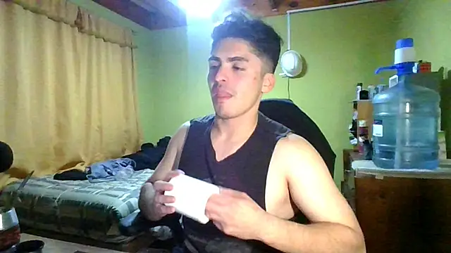 r paulo25 online show from 06-26-26, 03:44