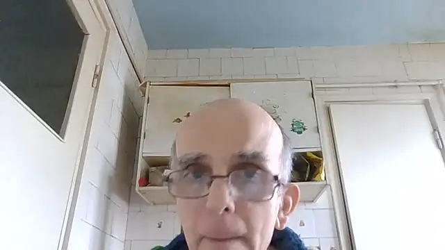 Snapshot of mariusica1@xh chatting on 02-11-26, 11:48 mariusica1xh online show from 02-11-26, 11:48