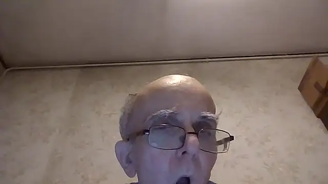 Snapshot of mariusica1@xh chatting on 02-16-26, 01:35 mariusica1xh online show from 02-16-26, 01:35