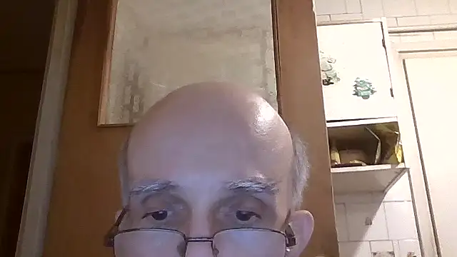 Snapshot of mariusica1@xh chatting on 02-18-26, 01:34 mariusica1xh online show from 02-18-26, 01:34