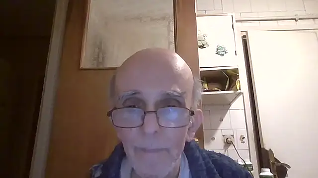 Snapshot of mariusica1@xh chatting on 02-19-26, 01:45 mariusica1xh online show from 02-19-26, 01:45