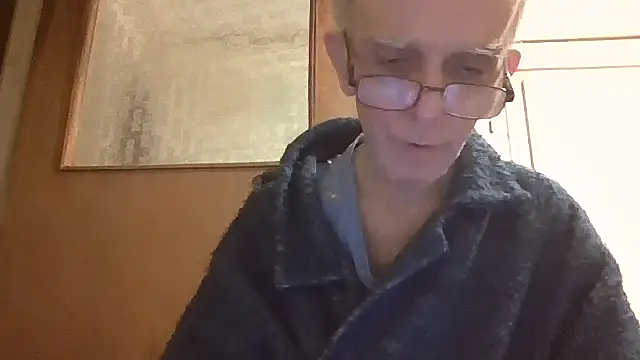 Snapshot of mariusica1@xh chatting on 02-25-26, 07:12 mariusica1xh online show from 02-25-26, 07:12