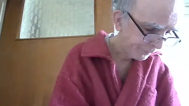 Snapshot of mariusica1@xh chatting on 05-18-26, 08:42 mariusica1xh online show from 05-18-26, 08:42