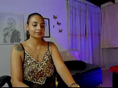 Snapshot of mykaelahoney chatting on 12-18-25, 06:08 mykaelahoney online show from 12-18-25, 06:08