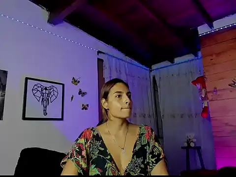 Snapshot of mykaelahoney chatting on 02-10-26, 05:22 mykaelahoney online show from 02-10-26, 05:22