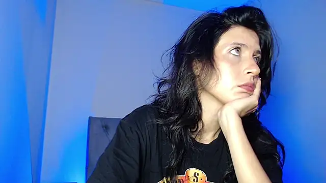 Snapshot of bellatrix25 chatting on 04-23-26, 03:36 bellatrix25 online show from 04-23-26, 03:36