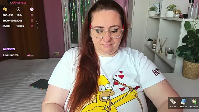 Snapshot of lovely_adelle chatting on 02-18-25, 08:38 lovely adelle online show from 02-18-25, 08:38