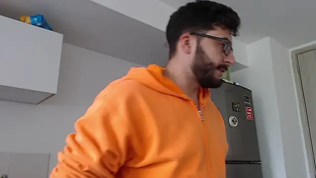 thomas gun online show from 02-03-26, 03:28