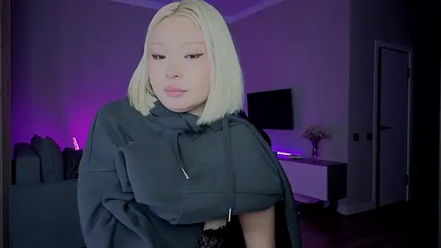 RileyMee online show from 11-29-25, 01:30