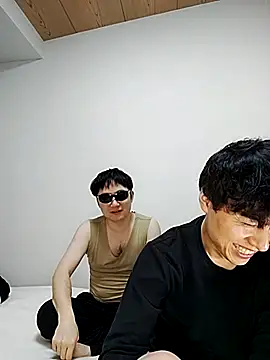 whitebriefboy online show from 03-06-25, 03:24