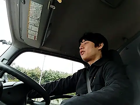 whitebriefboy online show from 03-18-26, 09:51