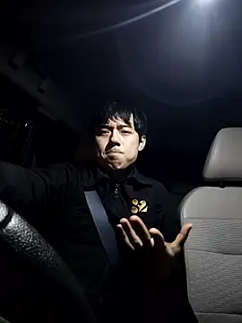 whitebriefboy online show from 03-22-26, 07:39