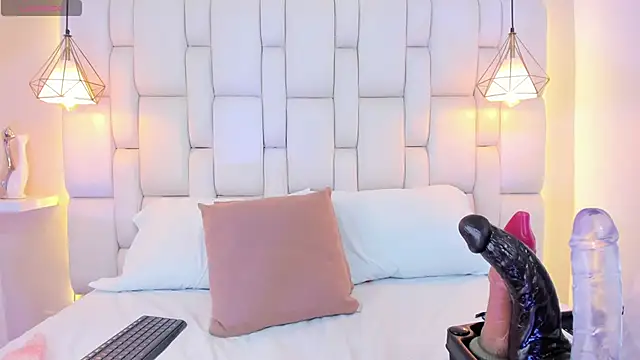 Snapshot of AslyGomez chatting on 01-20-25, 02:36 AslyGomez online show from 01-20-25, 02:36