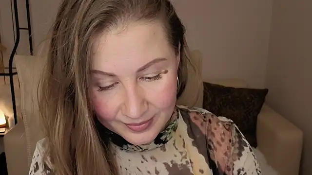 Helens love online show from 11-30-25, 02:37