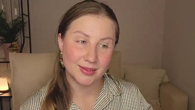 Helens love online show from 07-31-26, 02:22