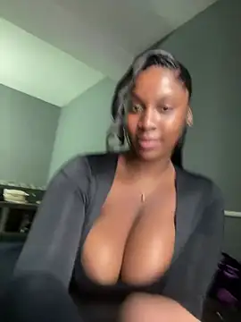 Candy Love 18 online show from 02-23-26, 09:39