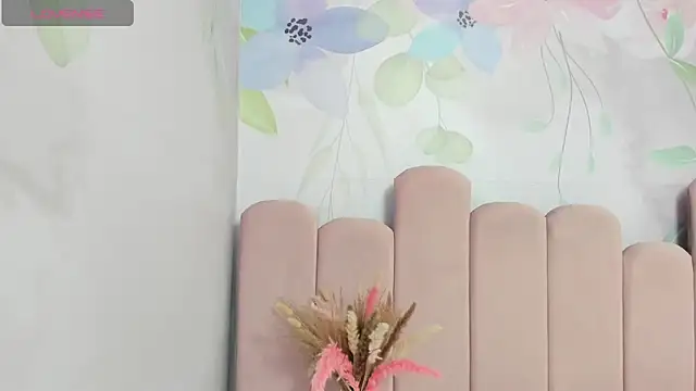 Annie Cute18  online show from 03-21-25, 04:06