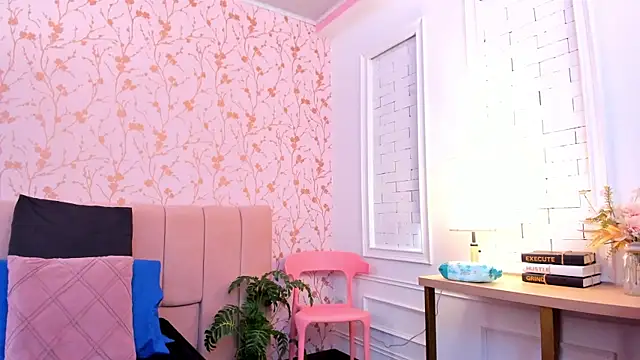 Snapshot of amber-hill chatting on 02-25-26, 07:23 amber-hill online show from 02-25-26, 07:23