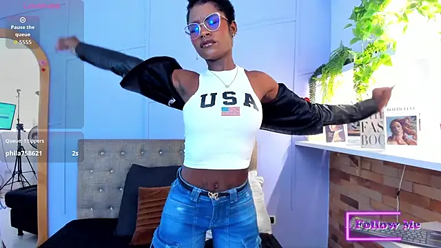 amber-hill online show from 06-19-26, 12:09
