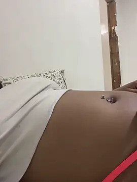 Snapshot of larissa1705 chatting on 01-16-25, 04:07 larissa1705 online show from 01-16-25, 04:07