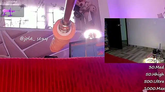 Snapshot of jolee__ chatting on 01-05-25, 12:42 jolee online show from 01-05-25, 12:42