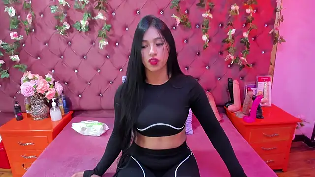 Mariana Prin online show from 10-25-25, 03:14