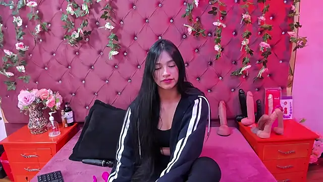 Mariana Prin online show from 11-23-25, 02:33