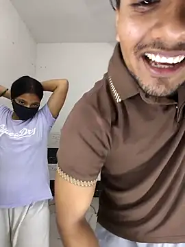 Snapshot of riya190 chatting on 09-09-25, 06:07 riya190 online show from 09-09-25, 06:07