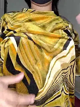 riya190 online show from 02-10-26, 05:50