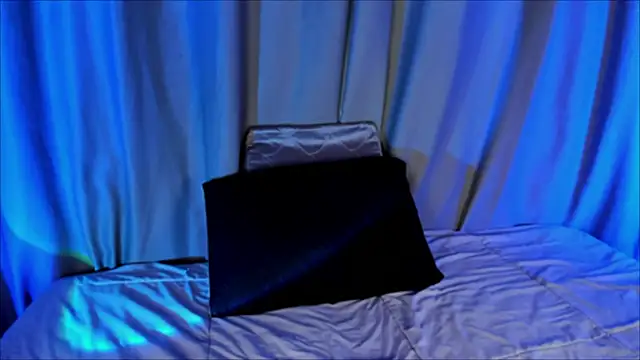 EviePhoenix online show from 12-18-25, 10:16