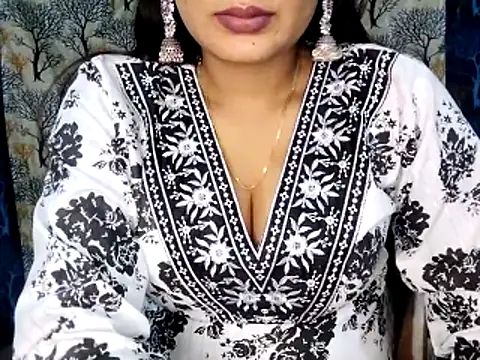 Aarvi Arora online show from 12-19-25, 11:17