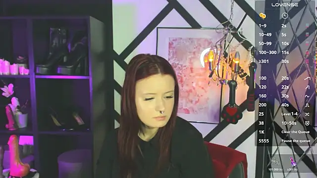 Lily Moonlight online show from 04-12-26, 02:55