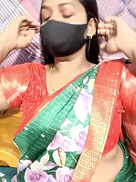 Snapshot of Renuma chatting on 12-18-25, 03:56 Renuma online show from 12-18-25, 03:56