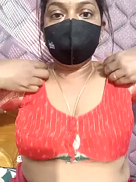 Snapshot of Renuma chatting on 02-21-26, 04:02 Renuma online show from 02-21-26, 04:02