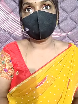 Snapshot of Renuma chatting on 03-23-26, 03:43 Renuma online show from 03-23-26, 03:43