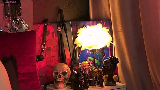 Snapshot of ZoeMesmerize chatting on 03-27-26, 11:43 ZoeMesmerize online show from 03-27-26, 11:43