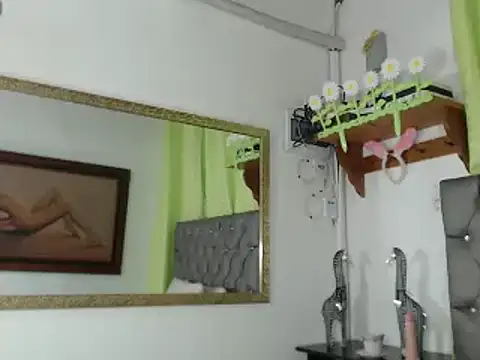 Snapshot of any_rox chatting on 02-17-25, 05:21 any rox online show from 02-17-25, 05:21